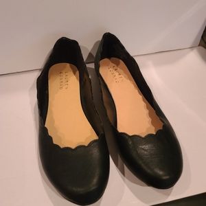 Lauren Conrad Scalloped Edge Flats 7 1/2